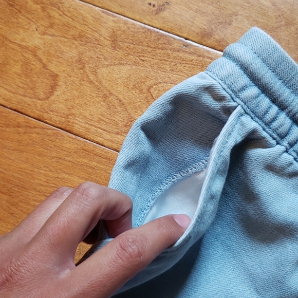 Aerie Lightwash Denim Lounge Shorts size S… - Picture 2 of 5